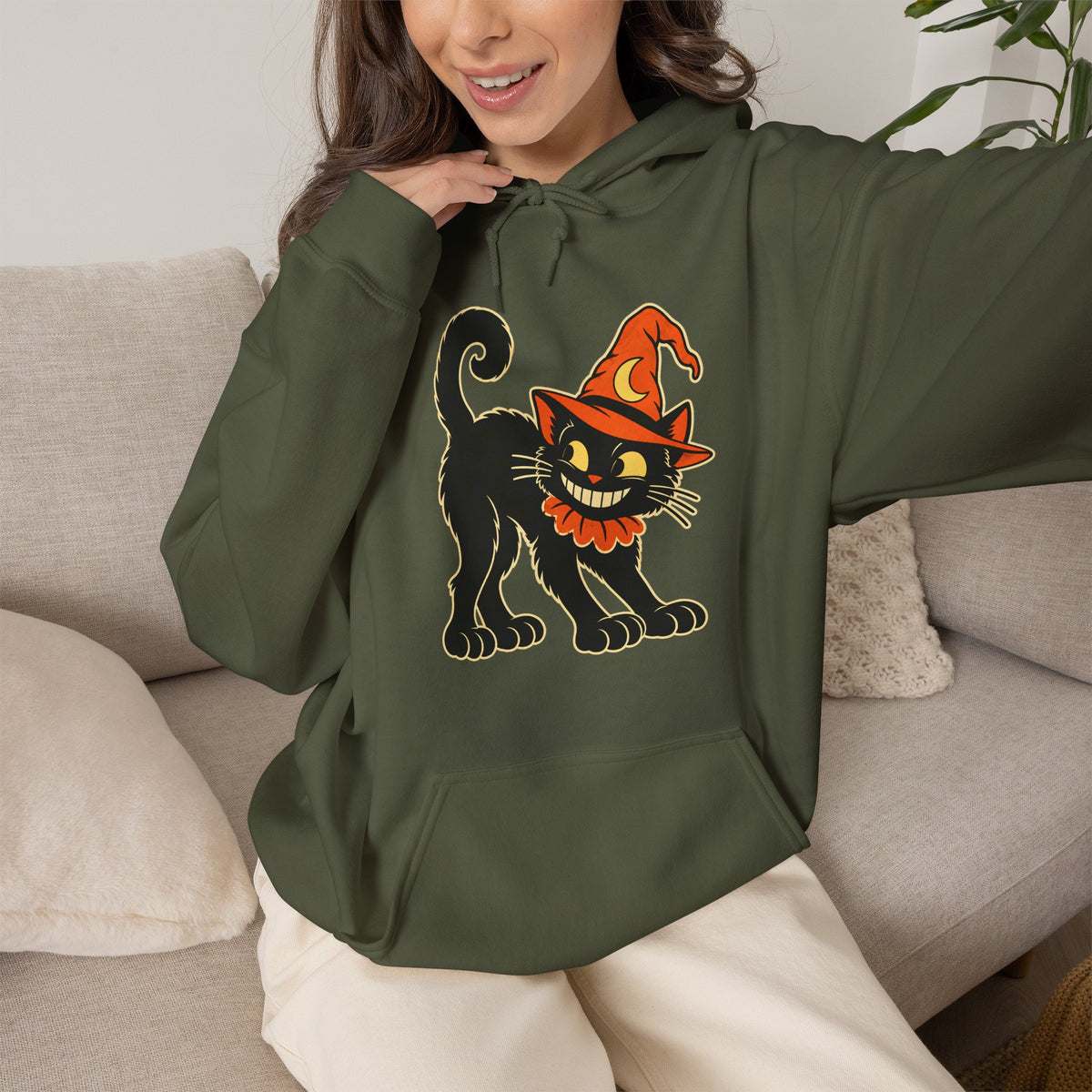 Halloween Black Cat Hoodie – Vintage Witch Hat Cat Pullover