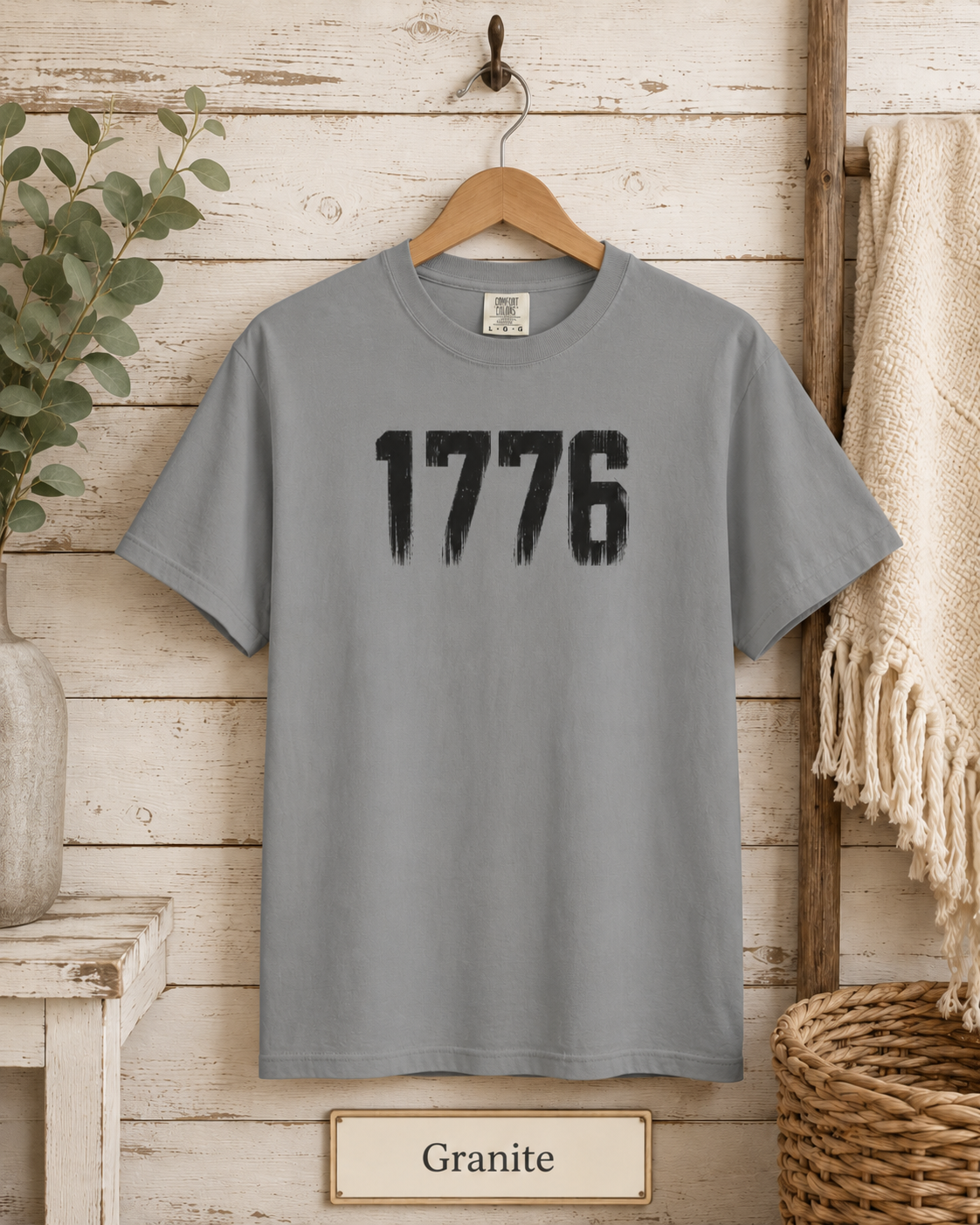 1776 Distressed American Flag Vintage Patriotic T-Shirt