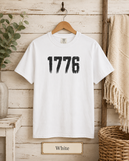 1776 Distressed American Flag Vintage Patriotic T-Shirt