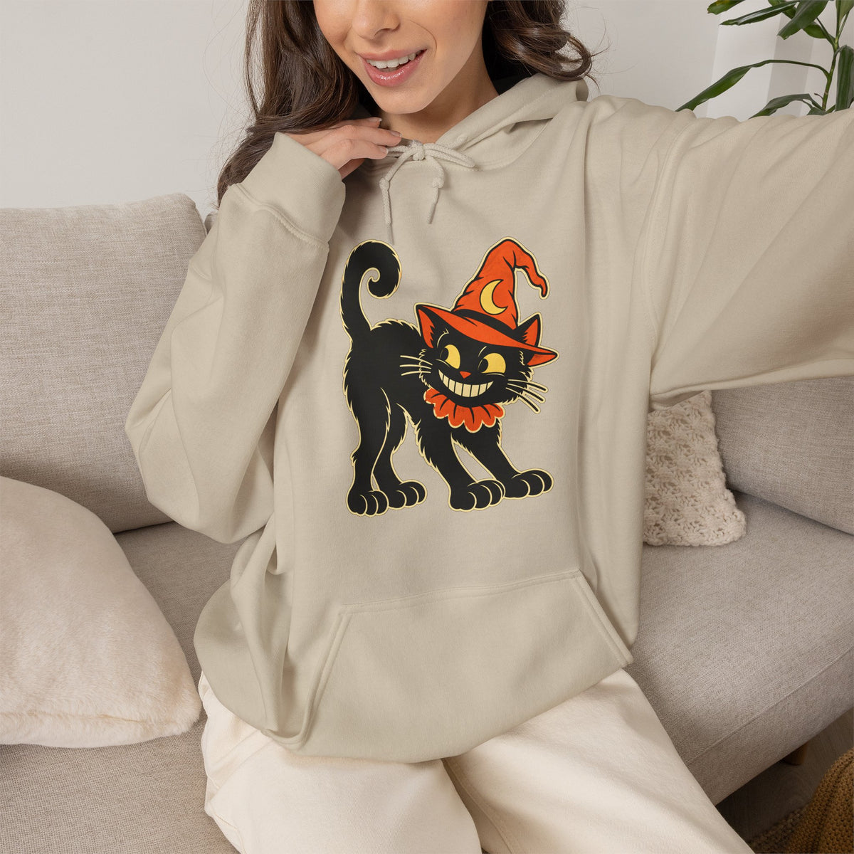 Halloween Black Cat Hoodie – Vintage Witch Hat Cat Pullover